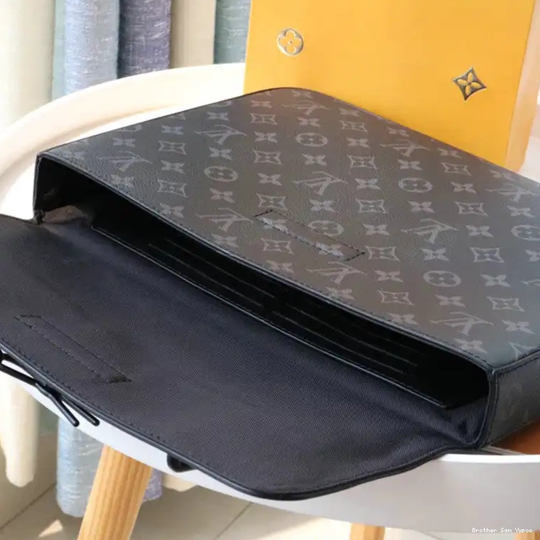 Brother Sam Yupoo 2104DJ0001 Bags LV 0701